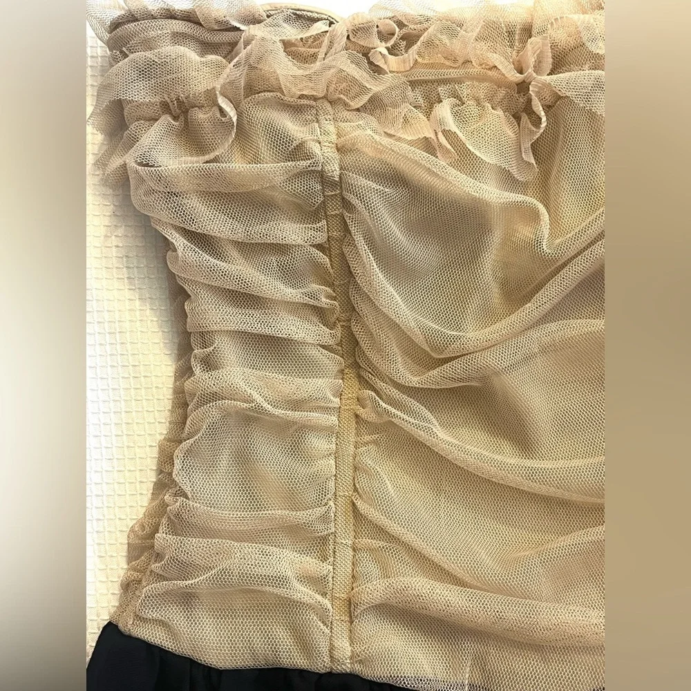 Elizabeth and James Elegant Black and Tan Strapless Wool Lace Mini Dress Size 6 - Picture 3 of 16